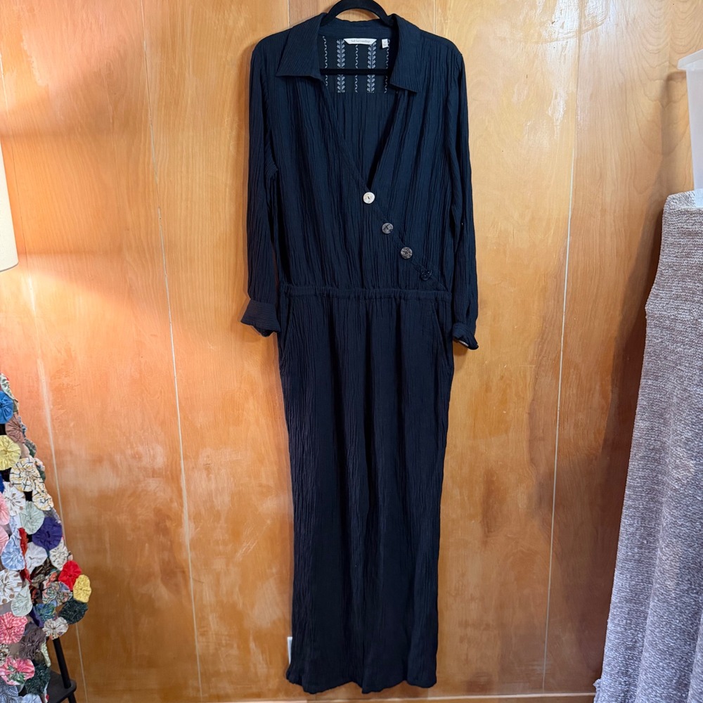 Soft Surroundings Black Ramie Rayon Crinkle Jumpsuit Asymmetric Button Front L
